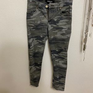 camo jeans